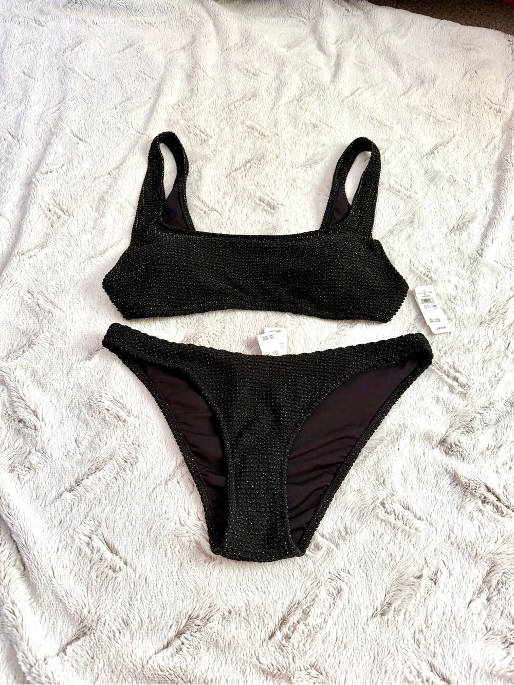 New with Tags (NWT) Aerie black crinkle texture bikini set XL TOP, L bottoms